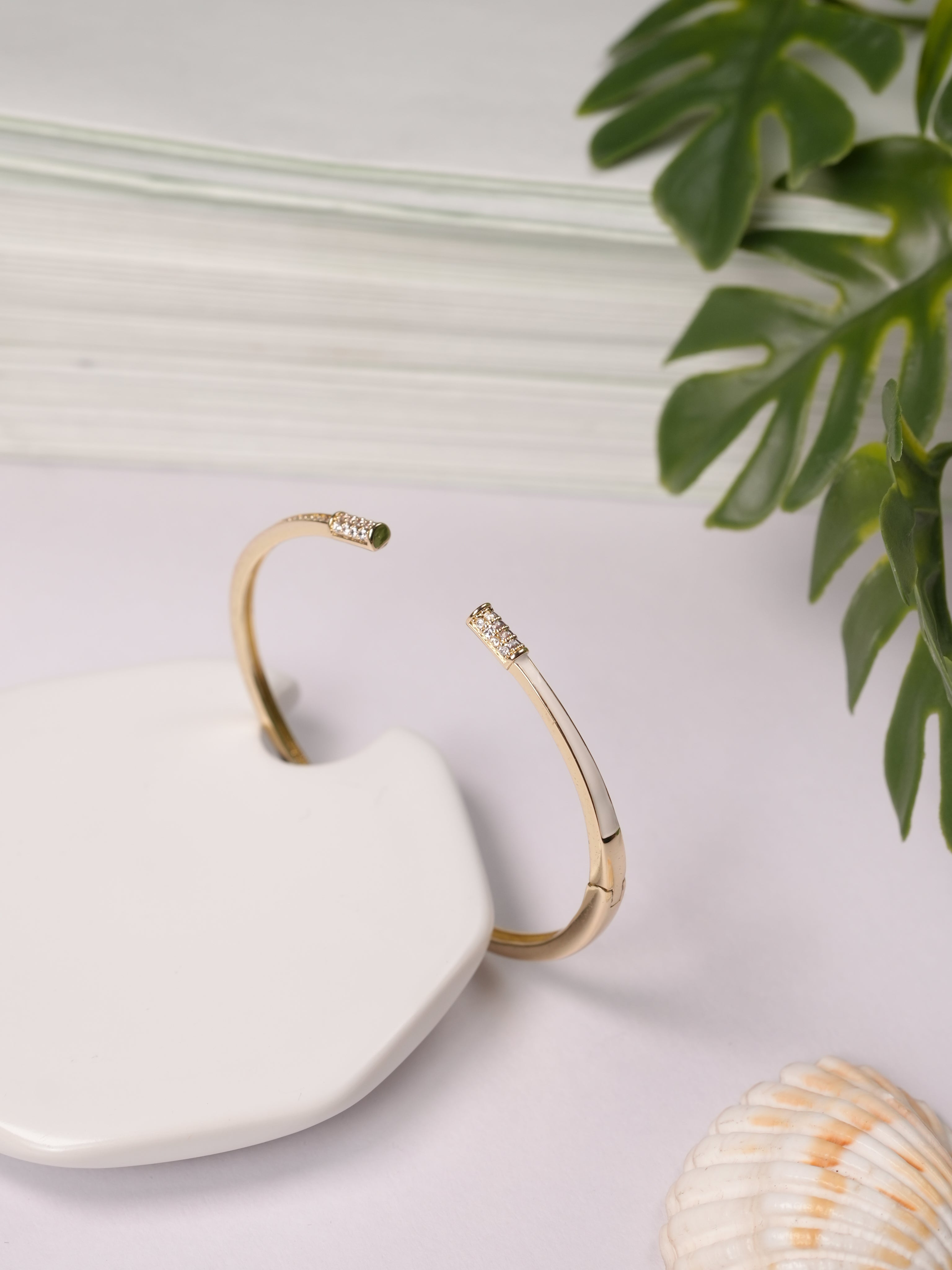 White Glow Bracelet
