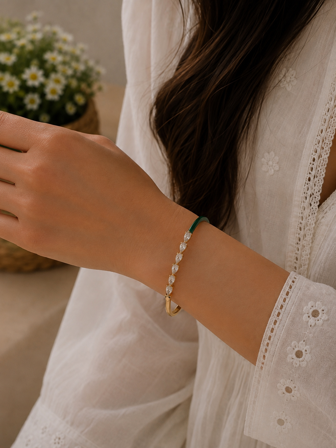 Olive Drop crystal Bracelet