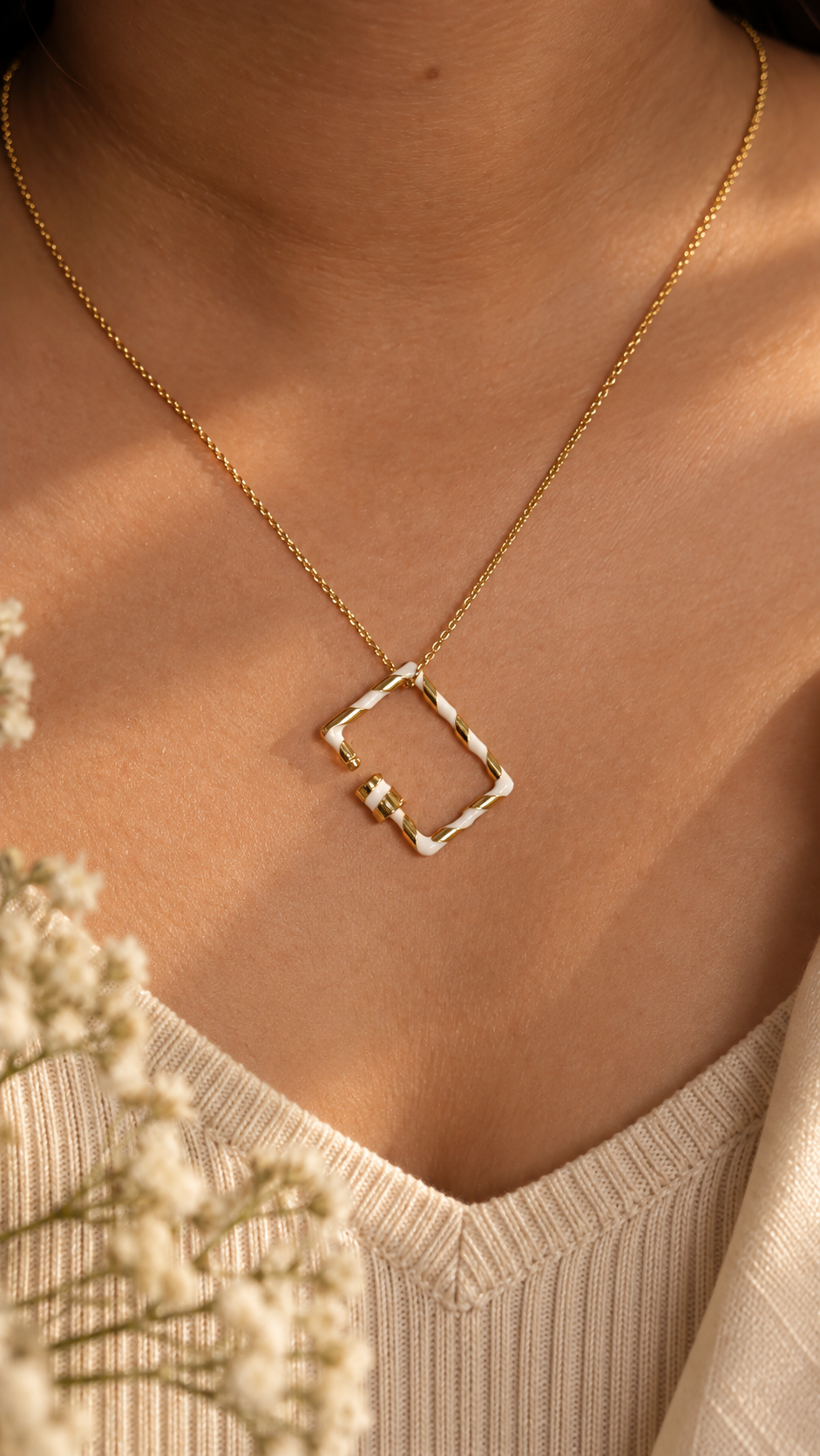 Candy Link Necklace white