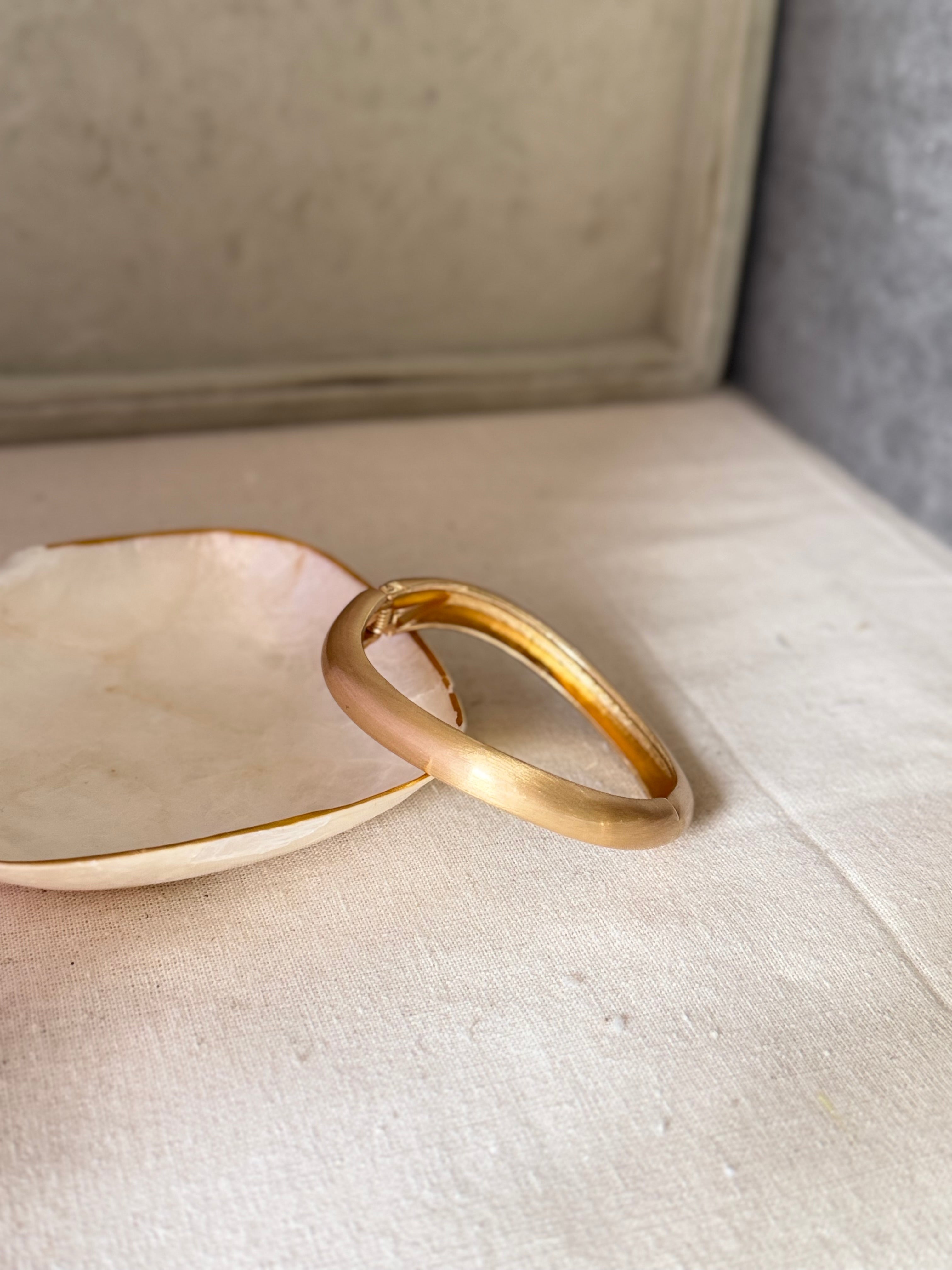 Matte Wavy Cuff