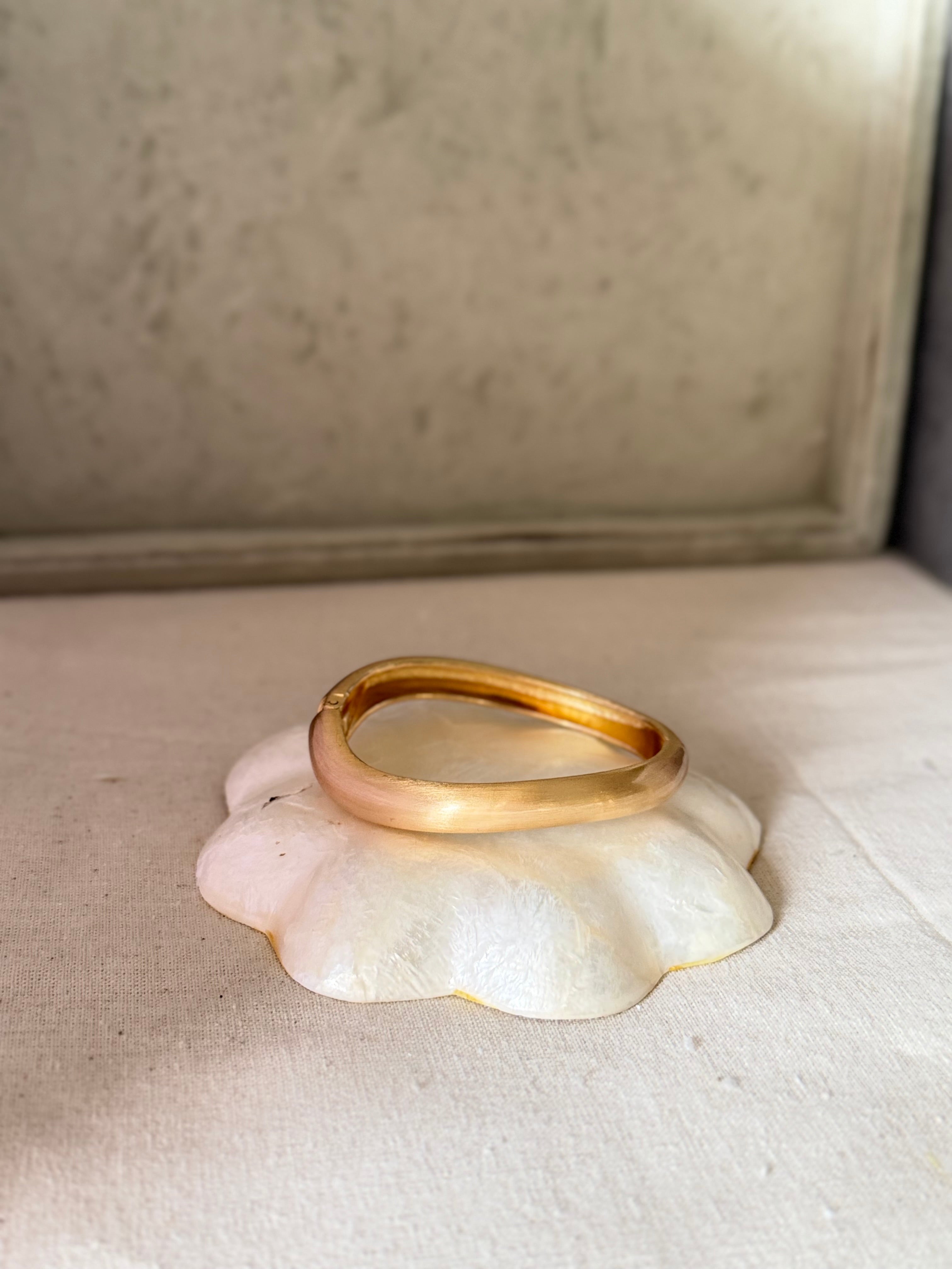 Matte Wavy Cuff