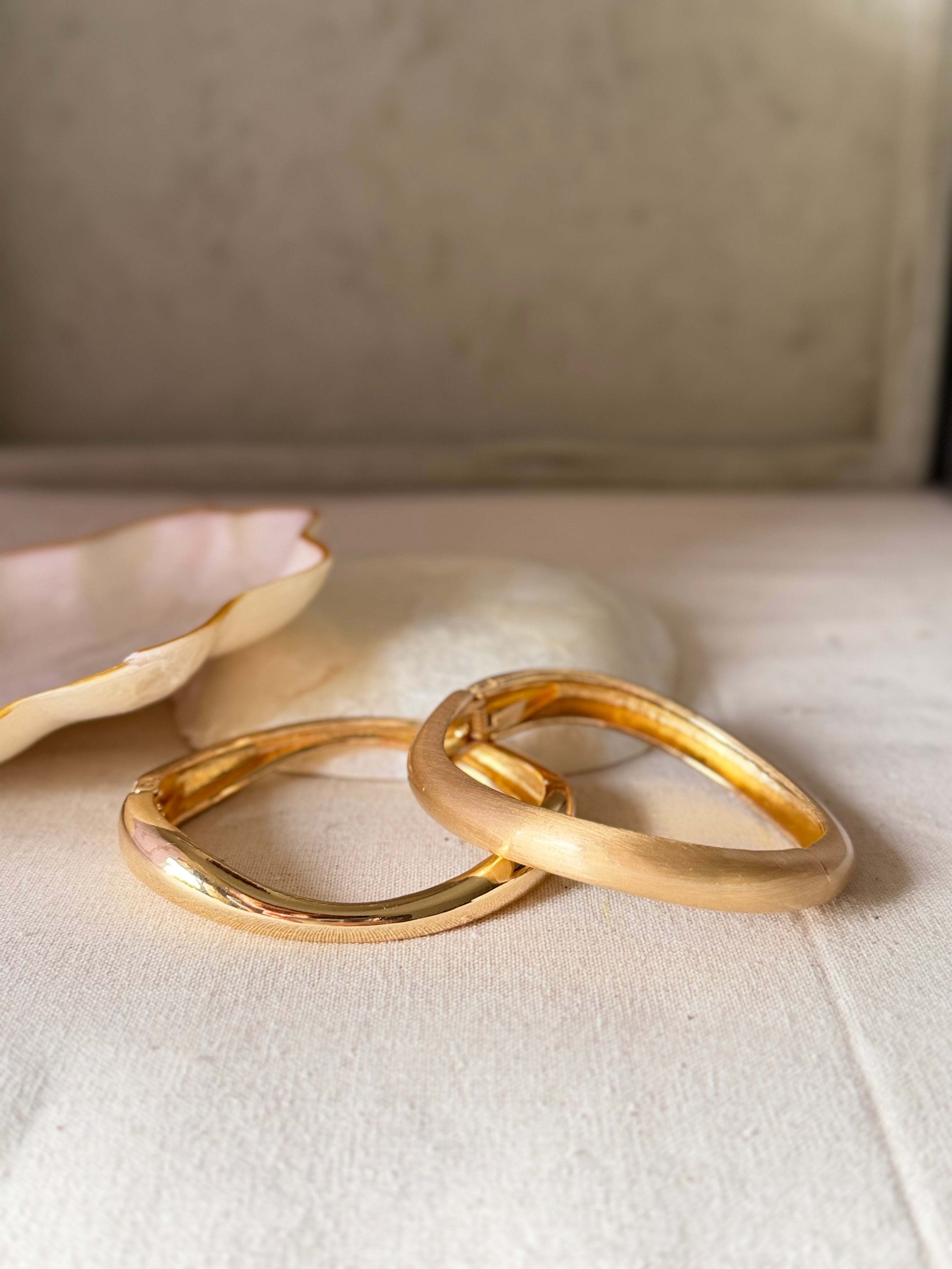 Matte Wavy Cuff