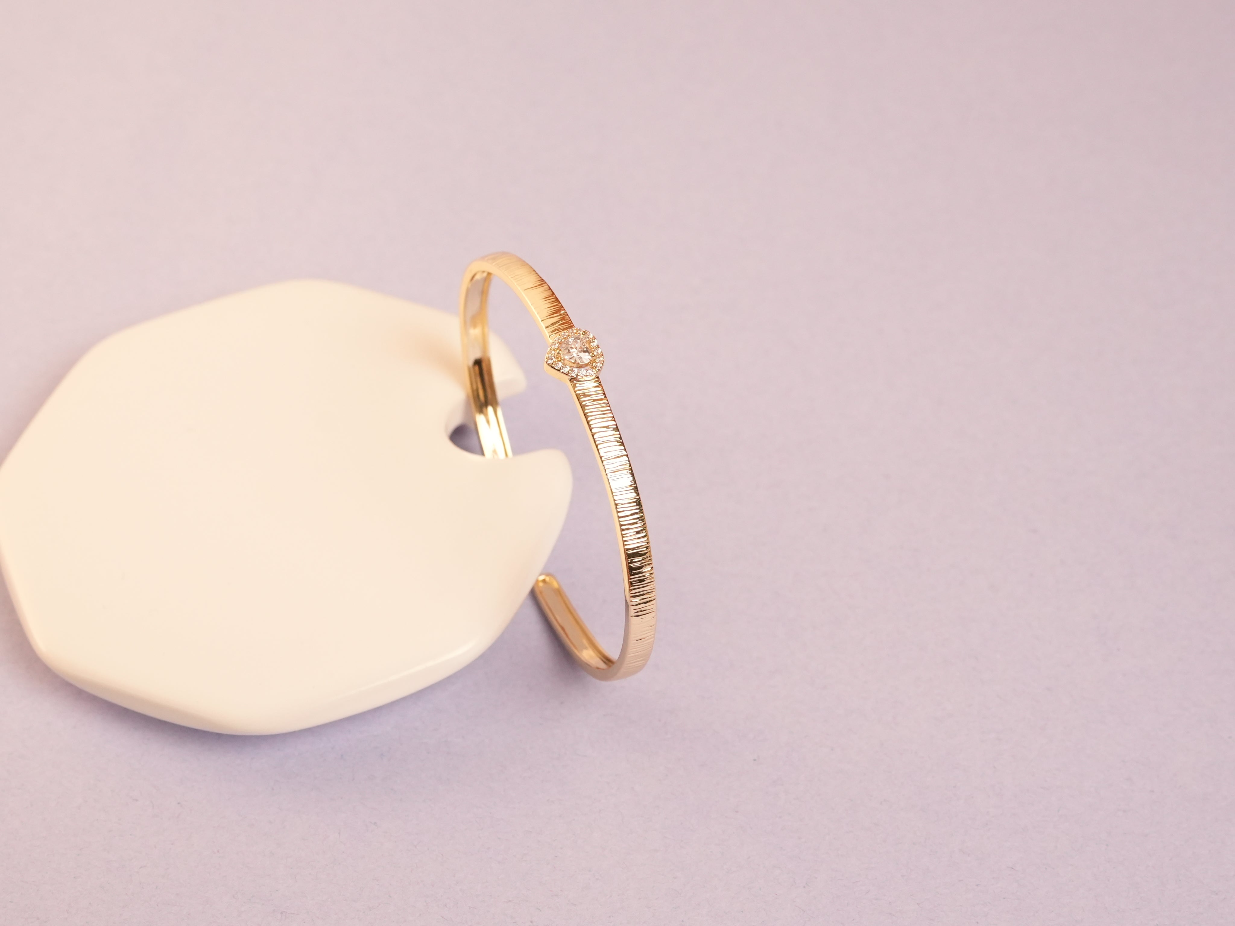 Sweetheart glow gold