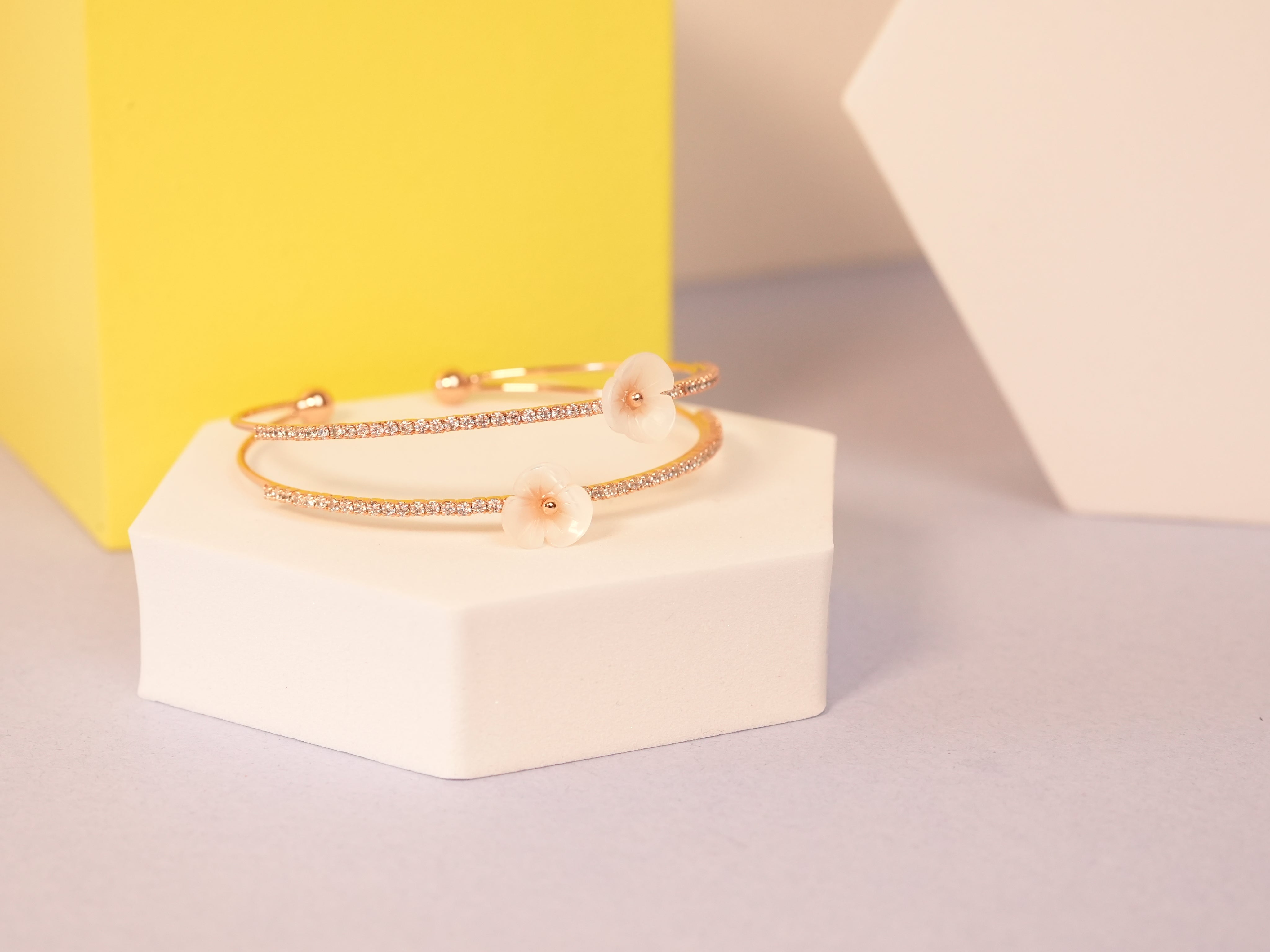 Rose gold blush bloom