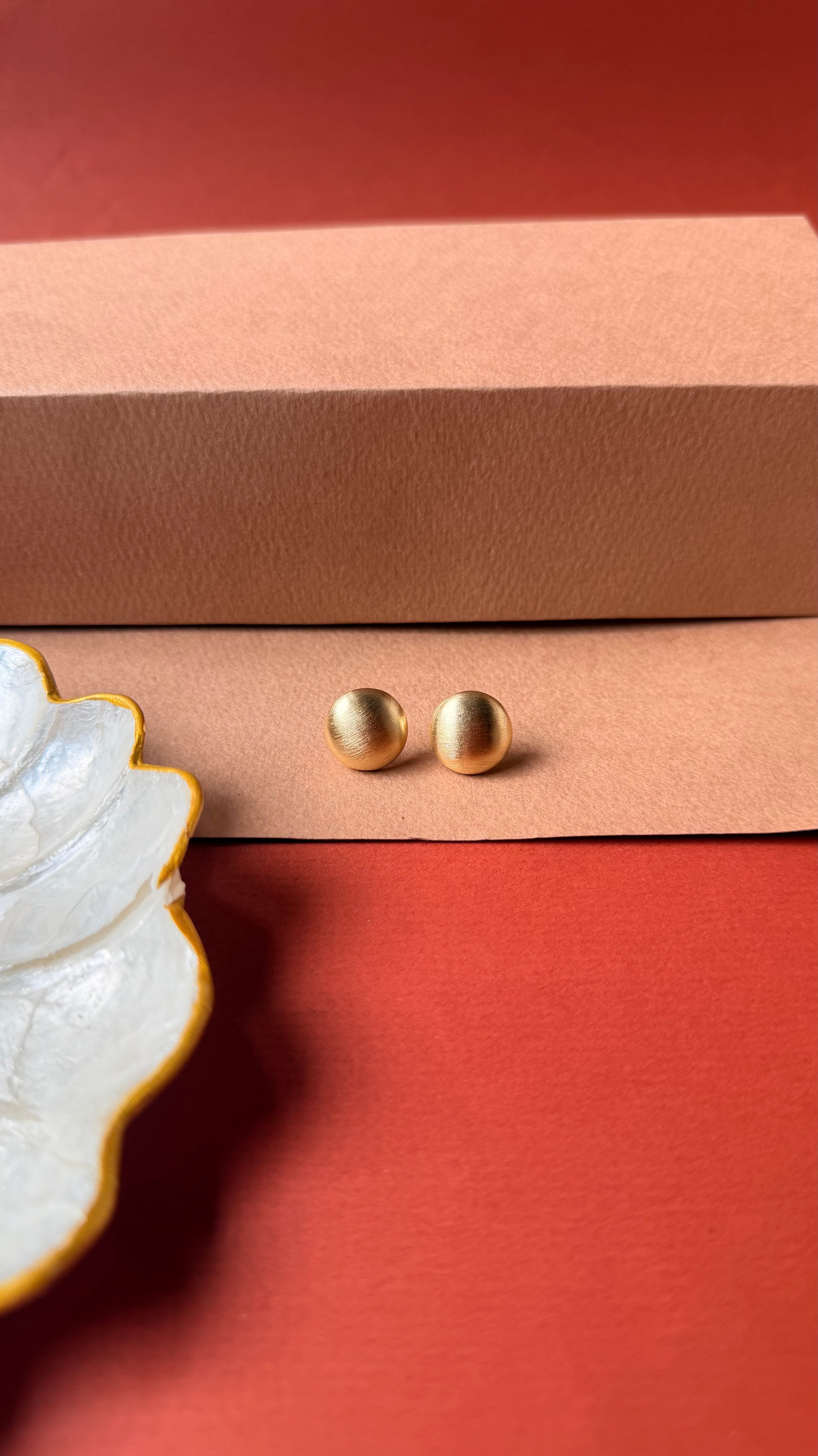 Golden Dot
