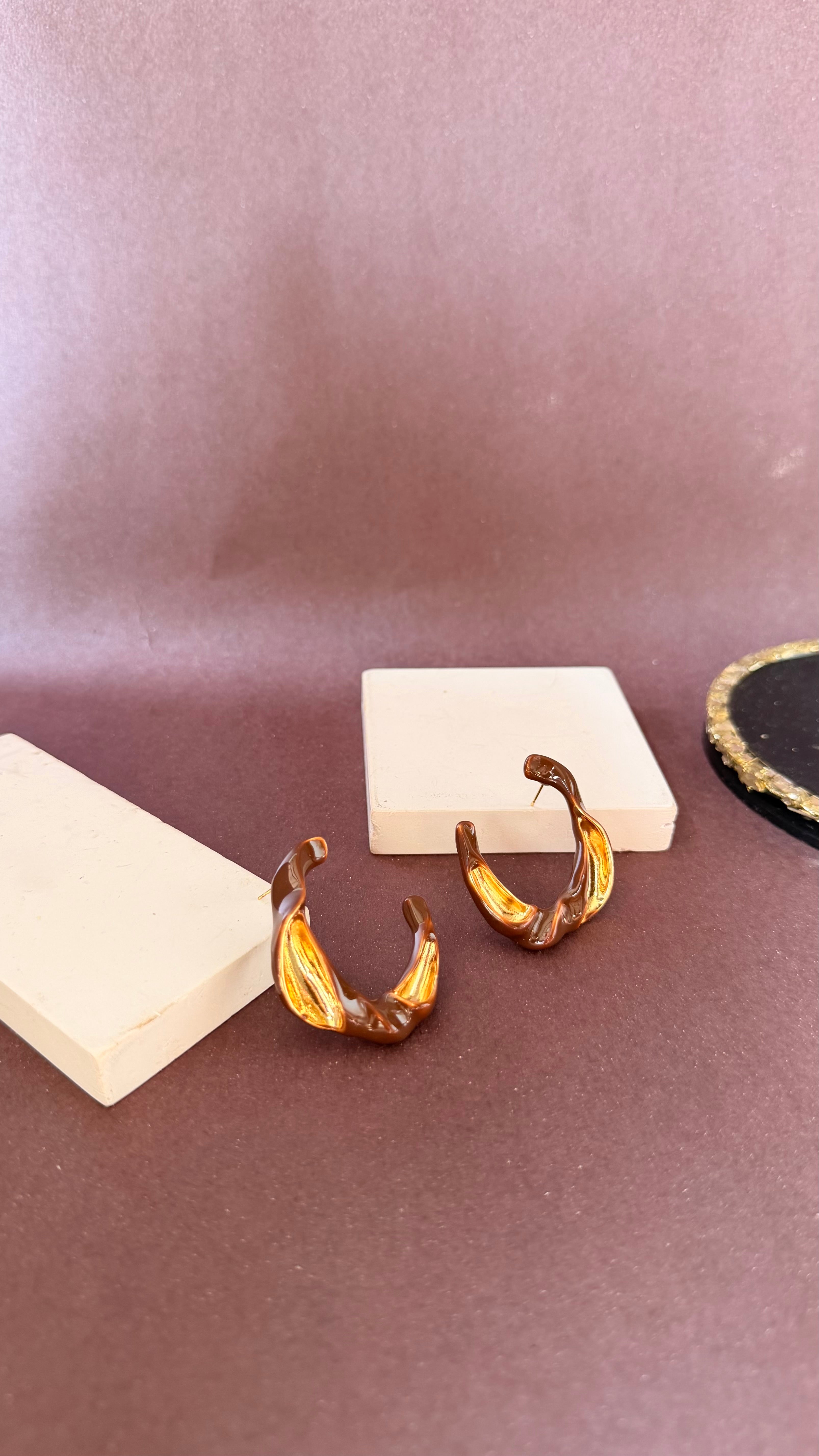 Cocoa Glow earring