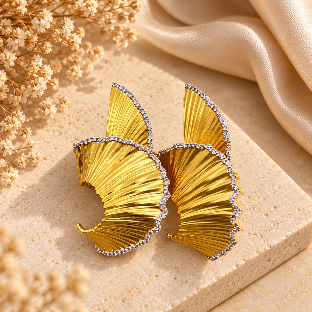 Big Swirl white Earrings
