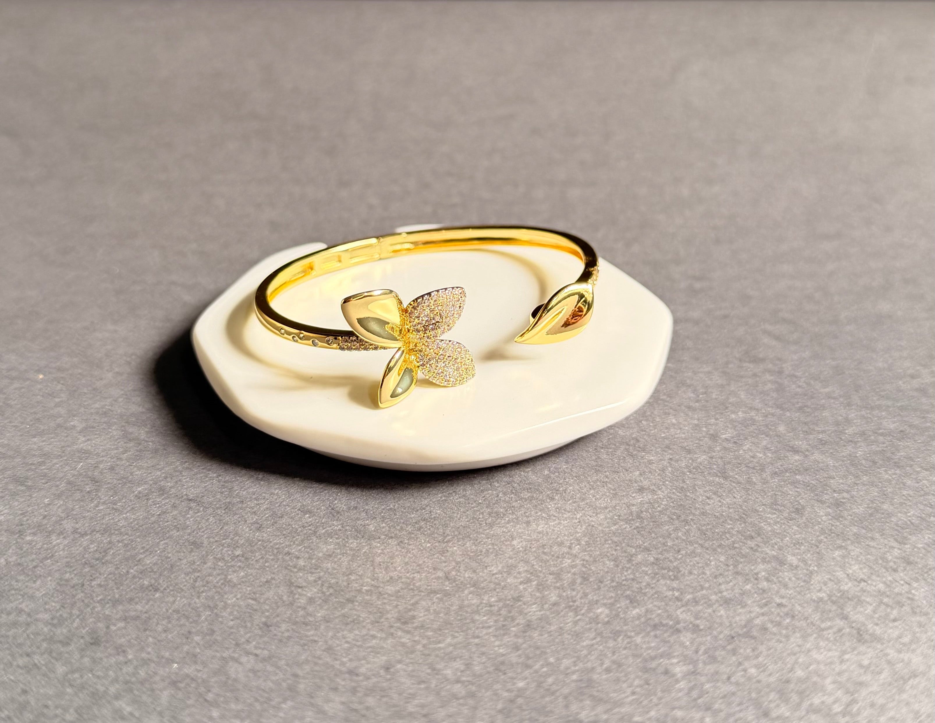 Grace Petal Gold Cuff