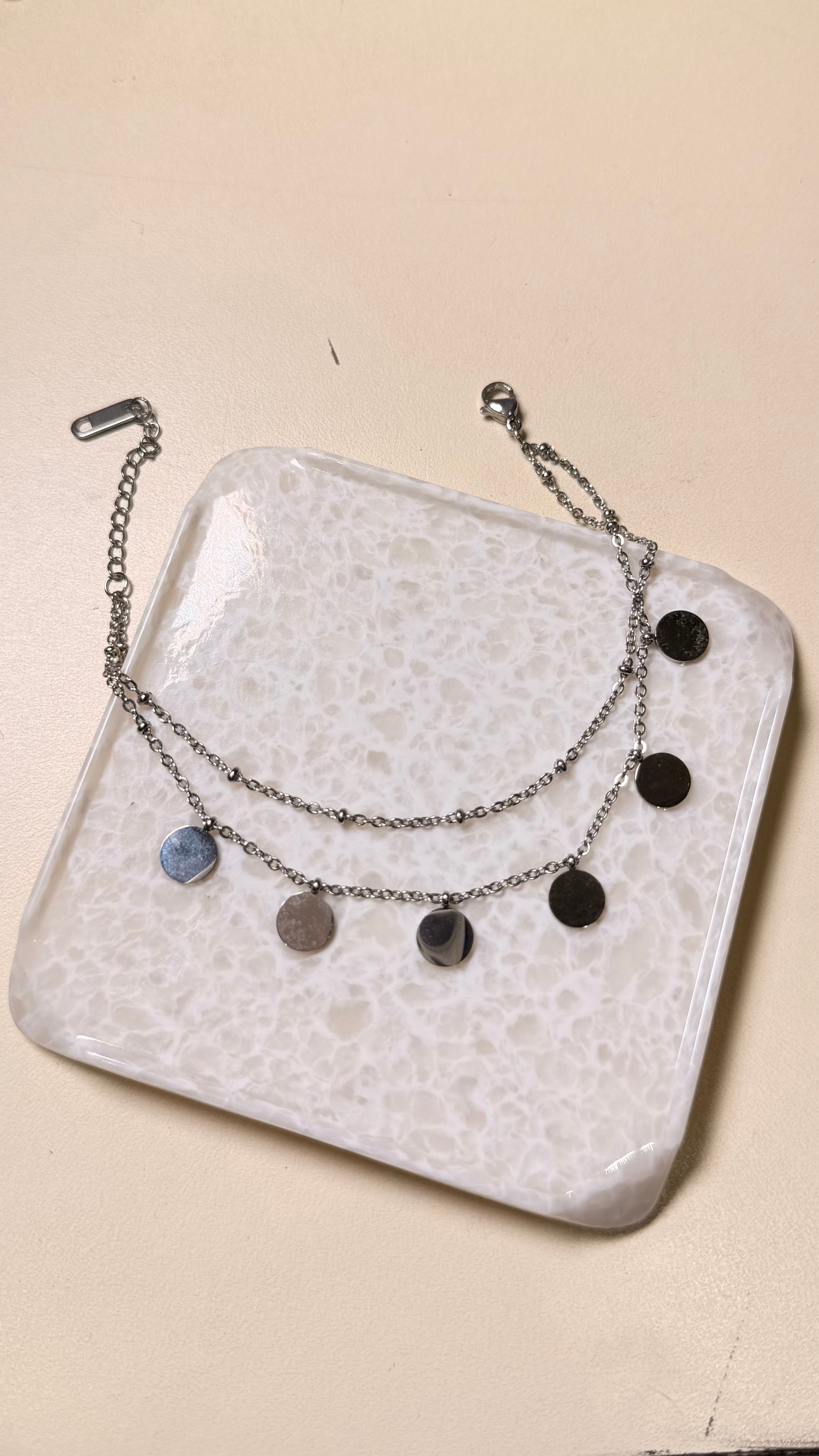 Circular charm silver